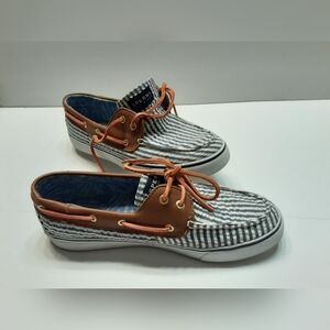 SPERRY "Bahama" Topsider Casual Two Eye Boat shoes, size 9M